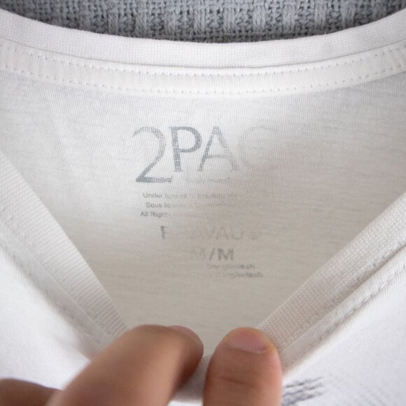 2Pac Graphic Tee Mens White Medium Rap Hip Hop - Picture 6 of 8